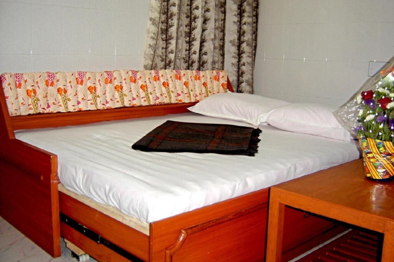 French Guest House Pondicherry Esterno foto
